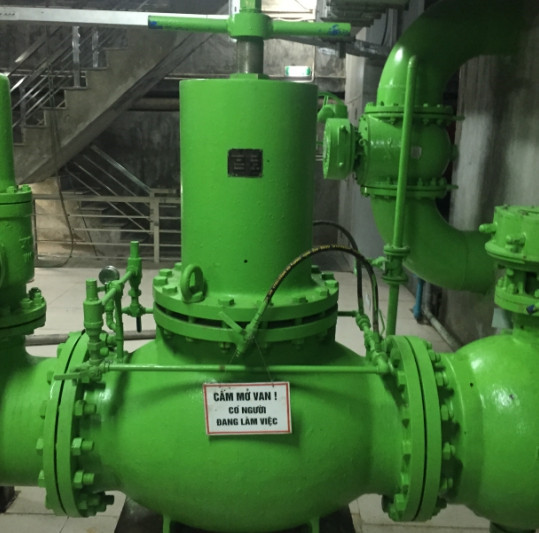 電站現場ZJY46H活塞式減壓閥照片